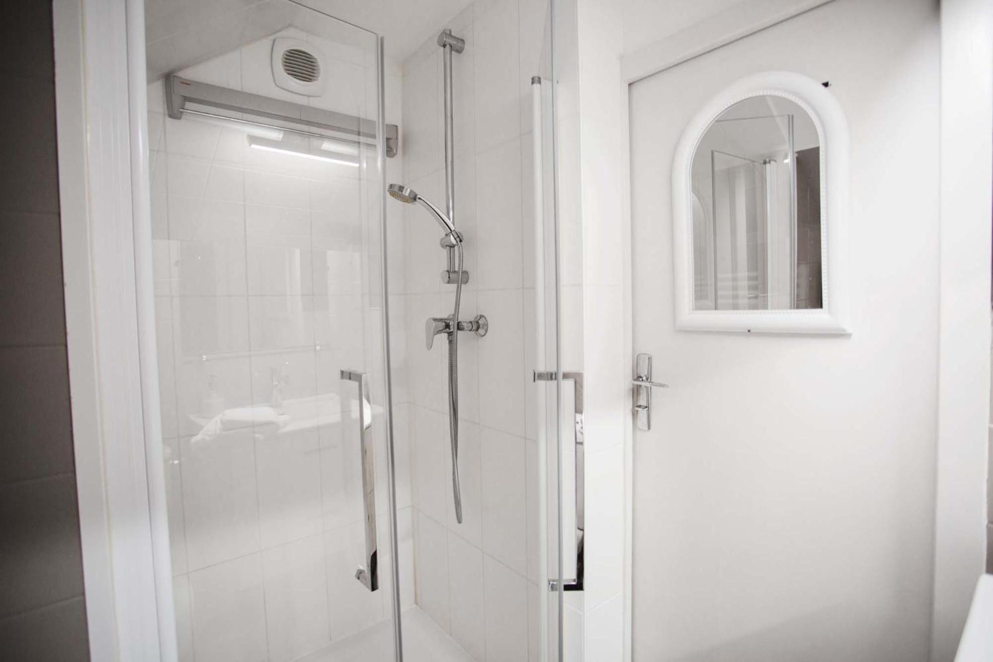 Residence Le Roc Fleuri Saint-Malo Phòng bức ảnh